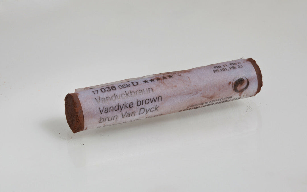 036 B Vandyke Brown Schmincke Pastel