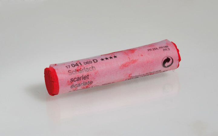 041 B Scarlet Schmincke Pastel