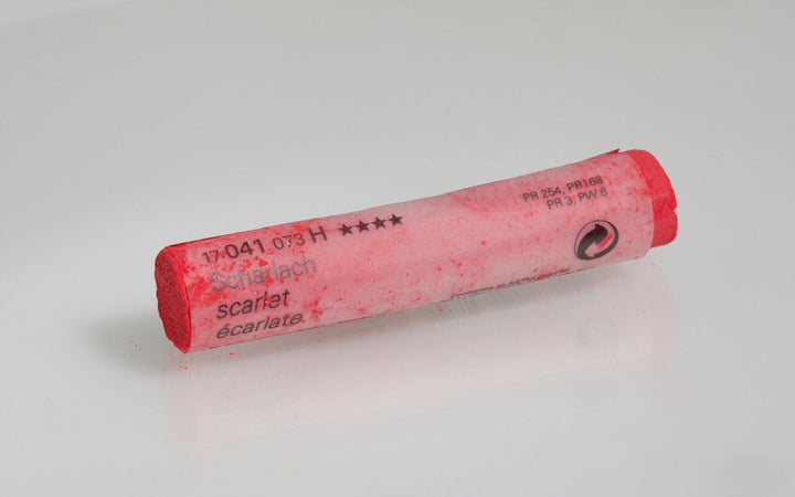041 B Scarlet Schmincke Pastel