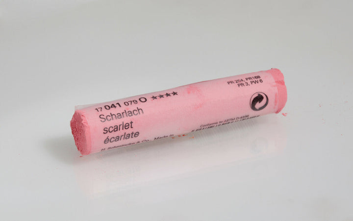 041 B Scarlet Schmincke Pastel