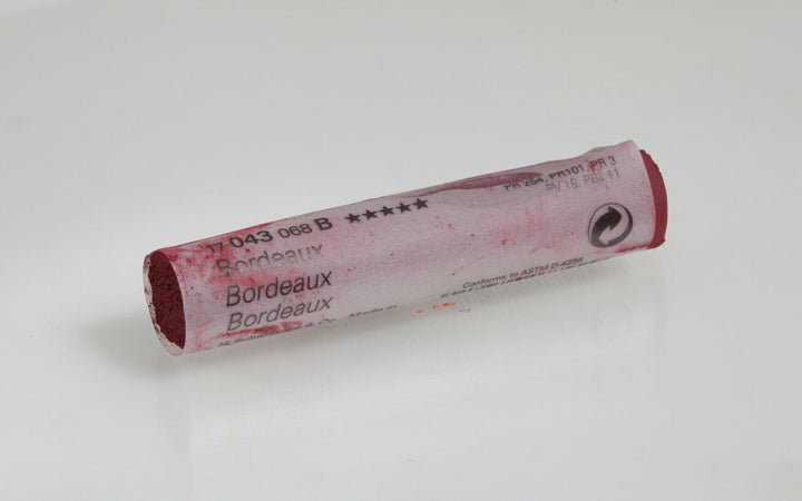 043 B Bordeaux Schmincke Pastel
