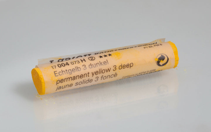 004 B Perm Yellow 3 Deep Schmincke Pastel