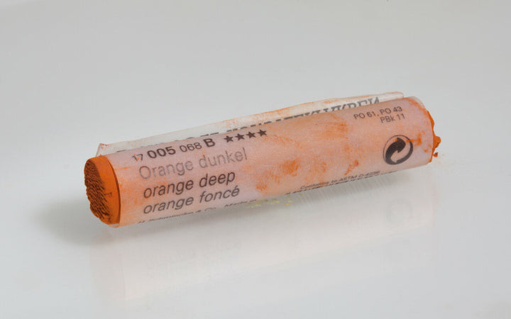 005 B Orange Deep Schmincke Pastel