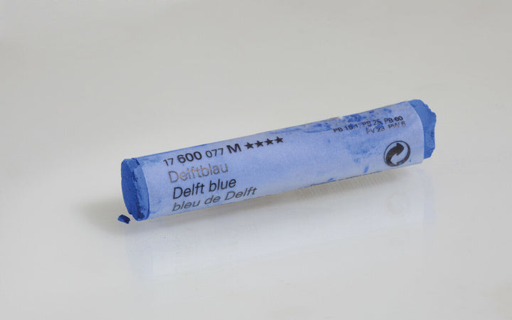 600 B Delft Blue Schmincke Pastel