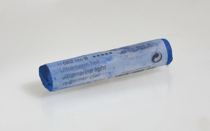 062 B Ultramarine Lt Schmincke Pastel