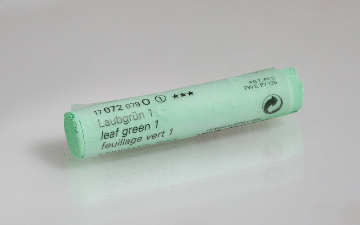 072 B Leaf Green 1 Schmincke Pastel