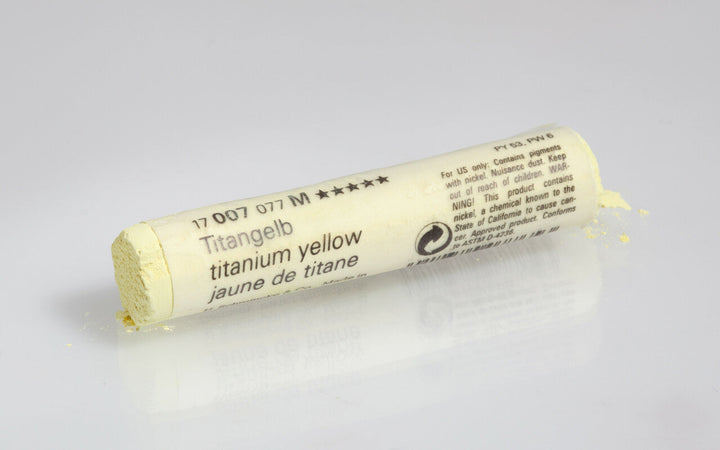 007 B Titanium Yellow Schmincke Pastel
