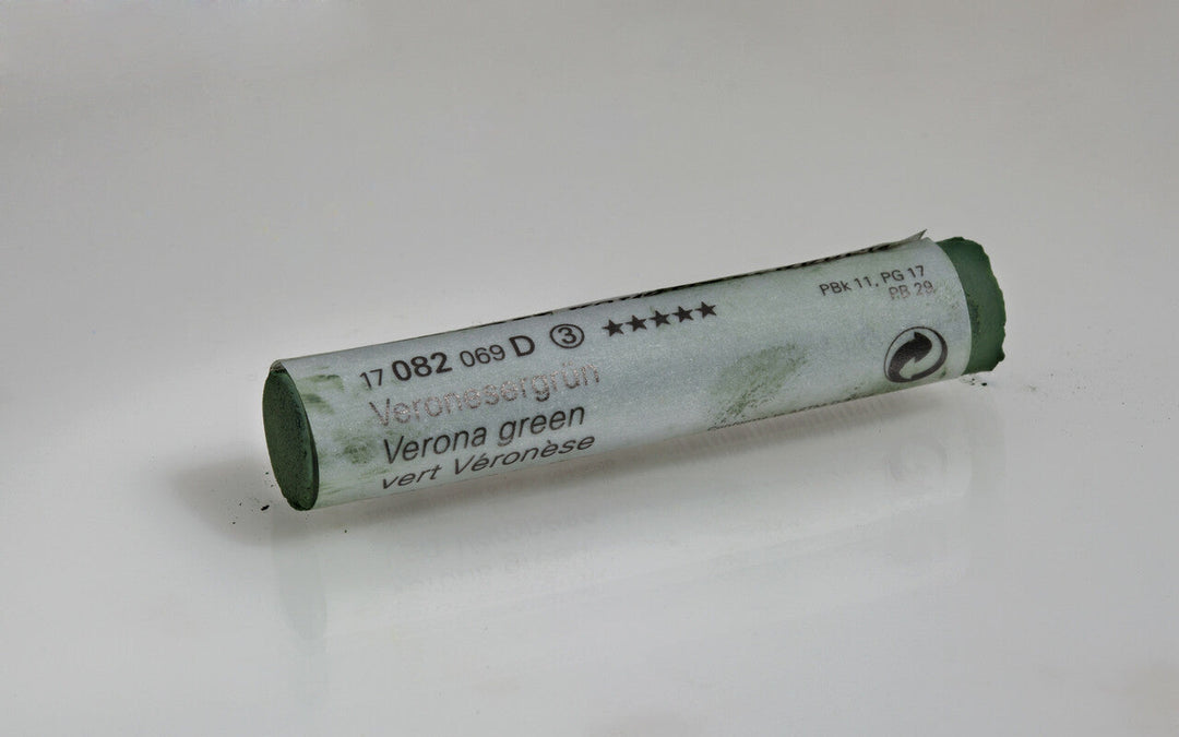 082 B Verona Green Schmincke Pastel