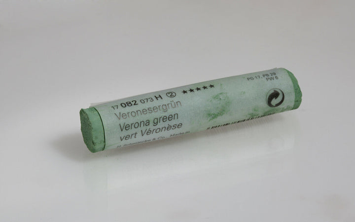 082 B Verona Green Schmincke Pastel