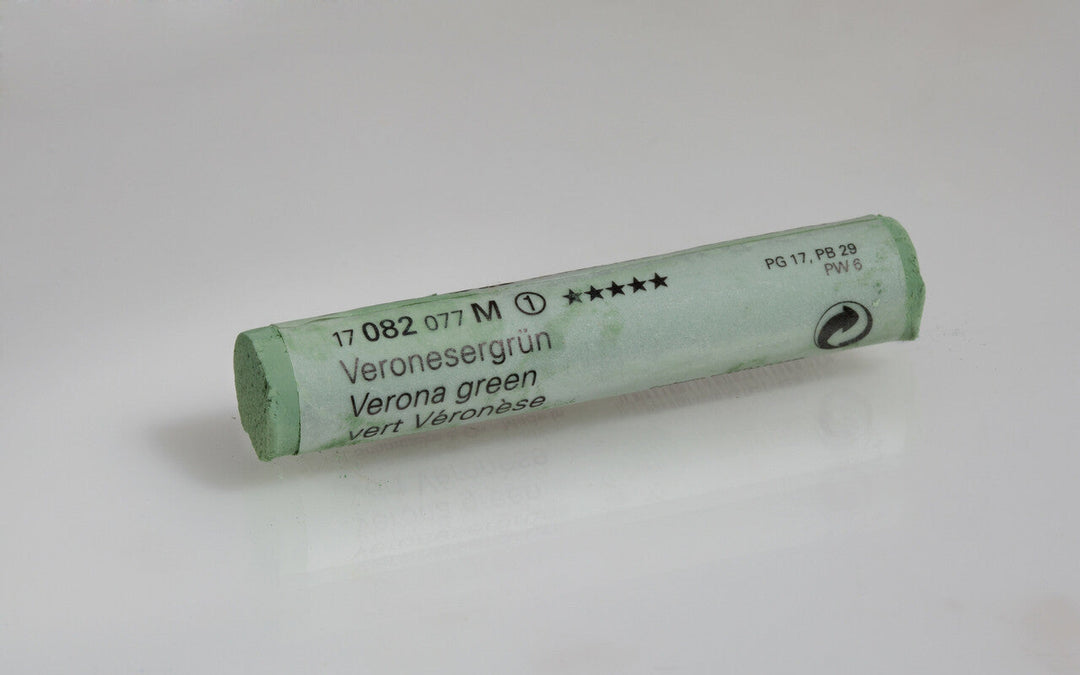 082 B Verona Green Schmincke Pastel