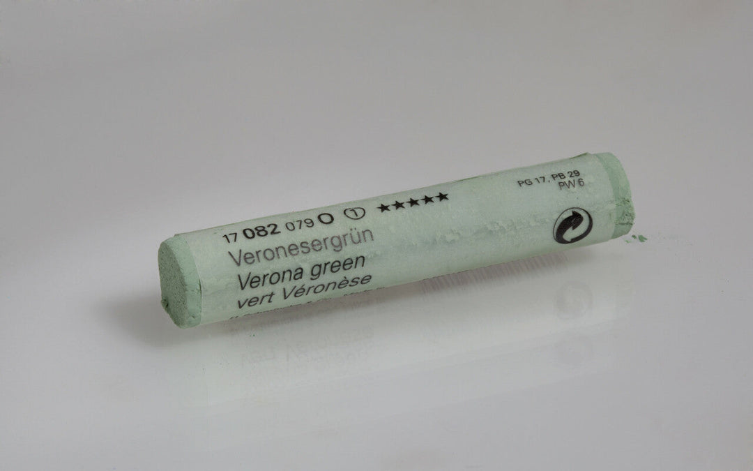 082 B Verona Green Schmincke Pastel