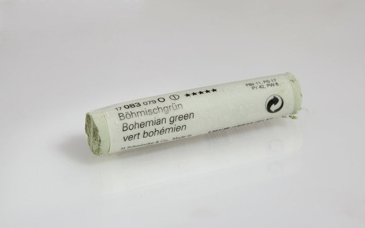 083 B Bohemian Green Schmincke Pastel