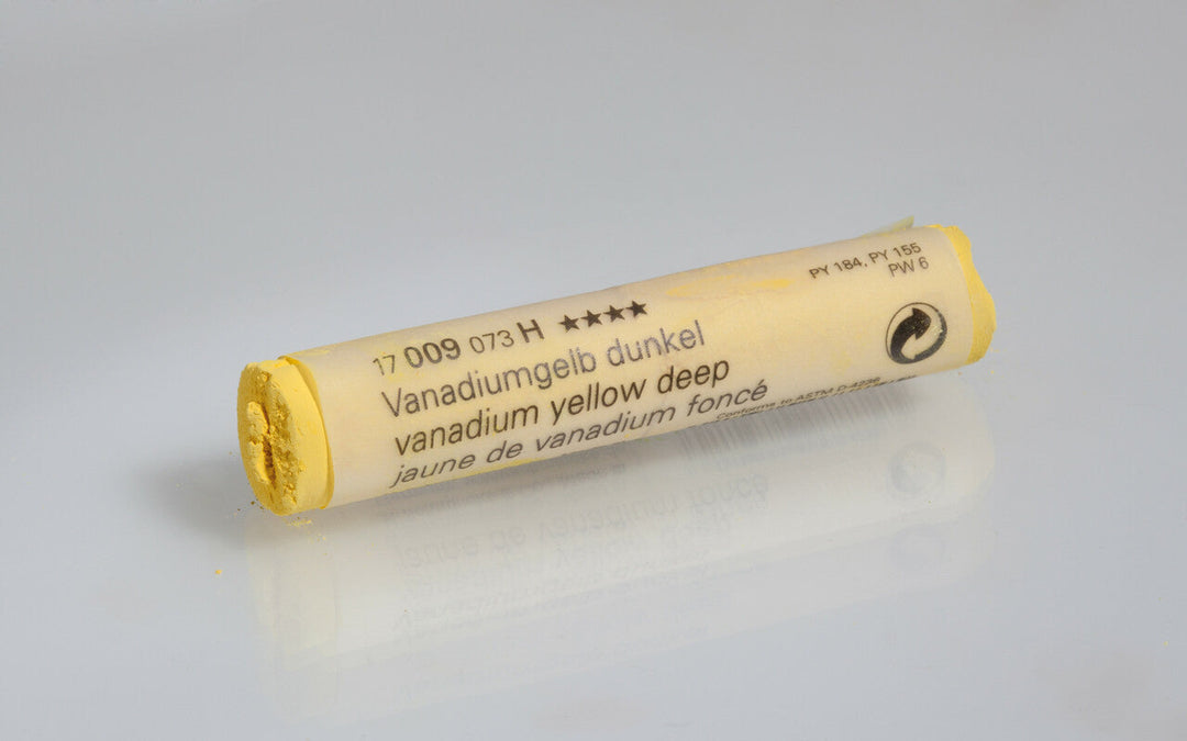 009 B Vanadium Yellow Deep Schmincke Pastel