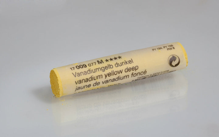 009 B Vanadium Yellow Deep Schmincke Pastel