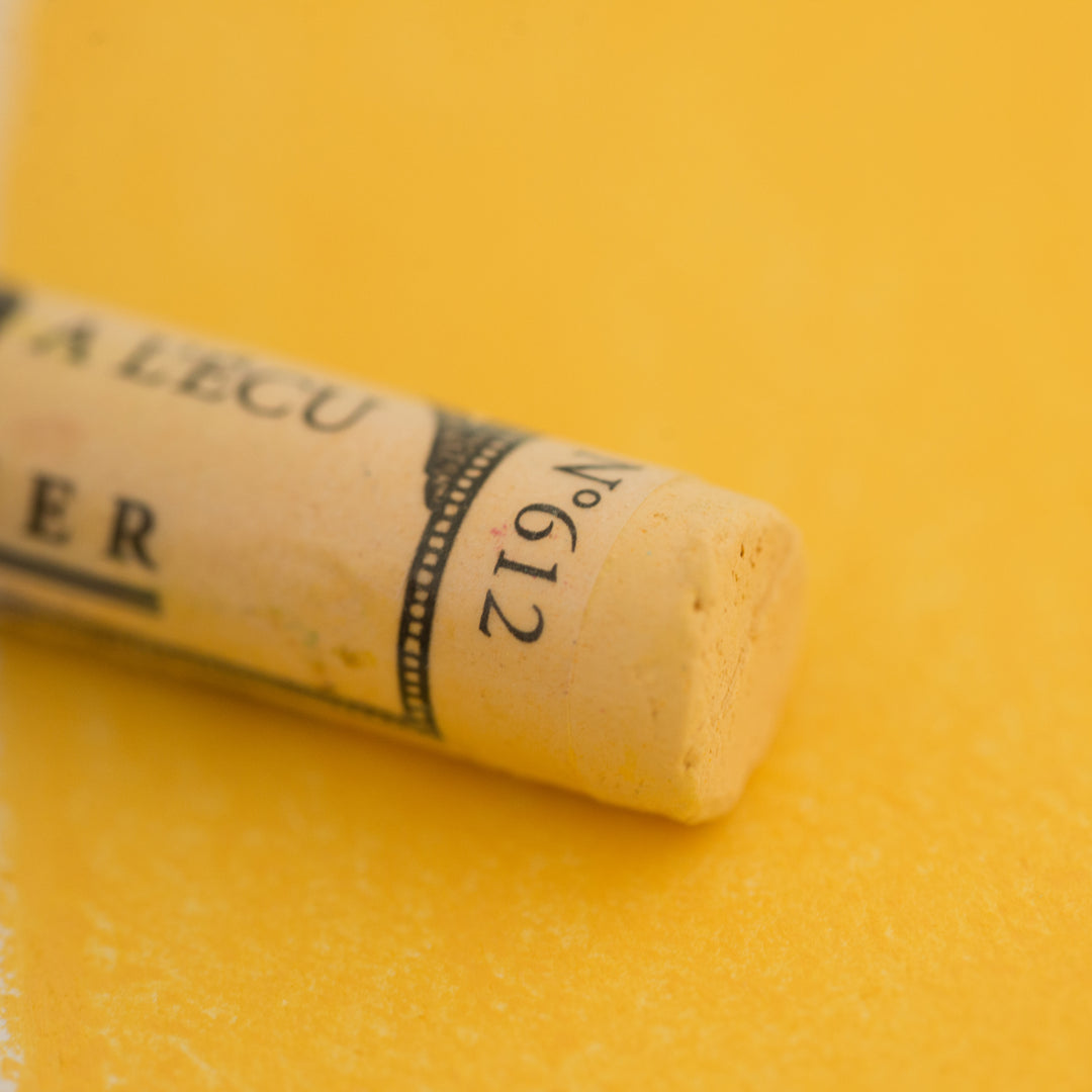 612 Cadmium Yellow Deep Sennelier Extra Soft Pastel
