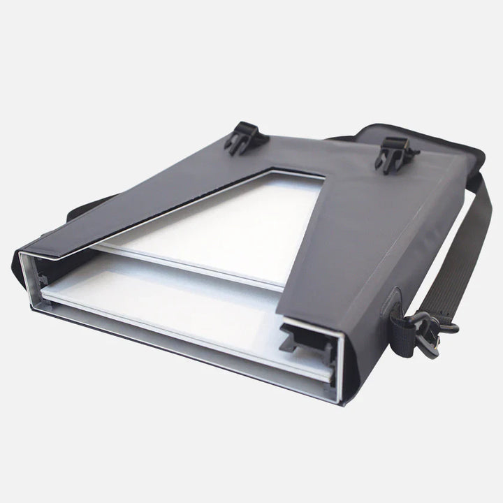 U.go Plein Air Wet Carrier Medium